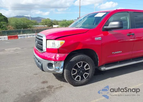 2011 Toyota Tundra Grade 5.7L V8 из США, поврежденный, VIN 5TFEY5F18BX106024